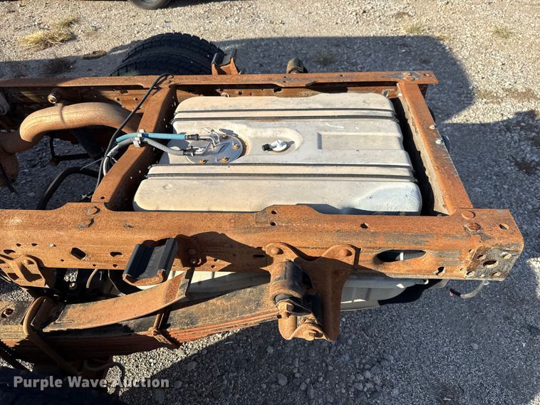 image for item EU5102 2005 Ford F550 truck cab and chassis