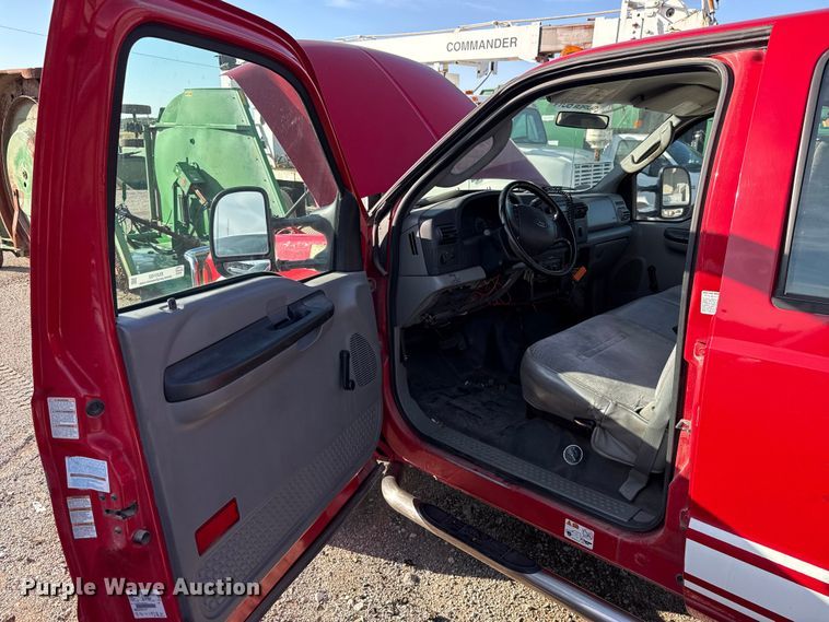 image for item EU5102 2005 Ford F550 truck cab and chassis