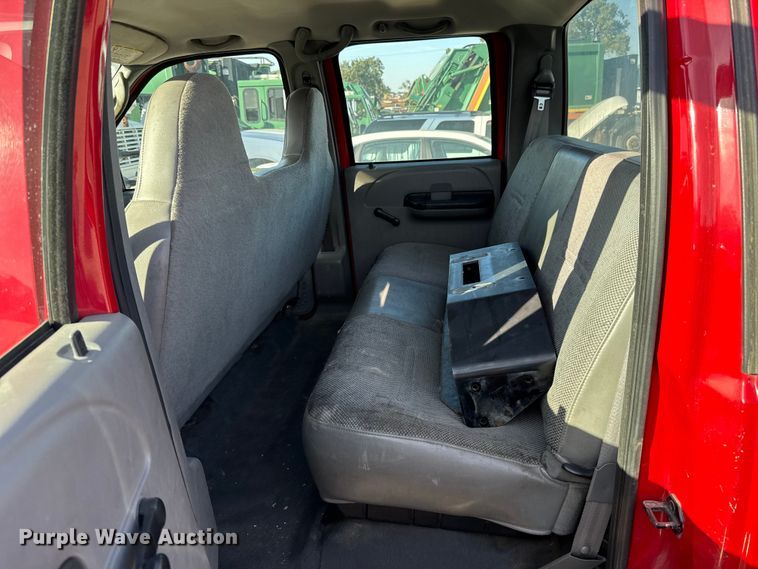 image for item EU5102 2005 Ford F550 truck cab and chassis