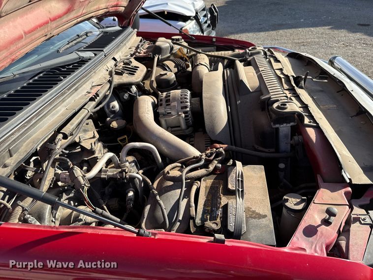 image for item EU5102 2005 Ford F550 truck cab and chassis