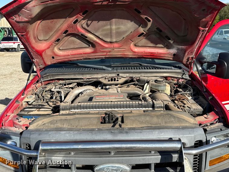 image for item EU5102 2005 Ford F550 truck cab and chassis