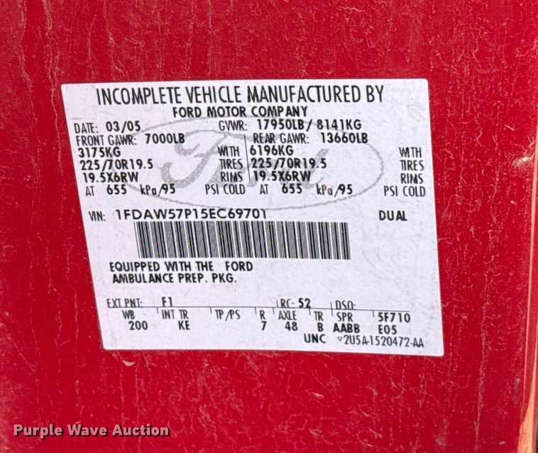 image for item EU5102 2005 Ford F550 truck cab and chassis