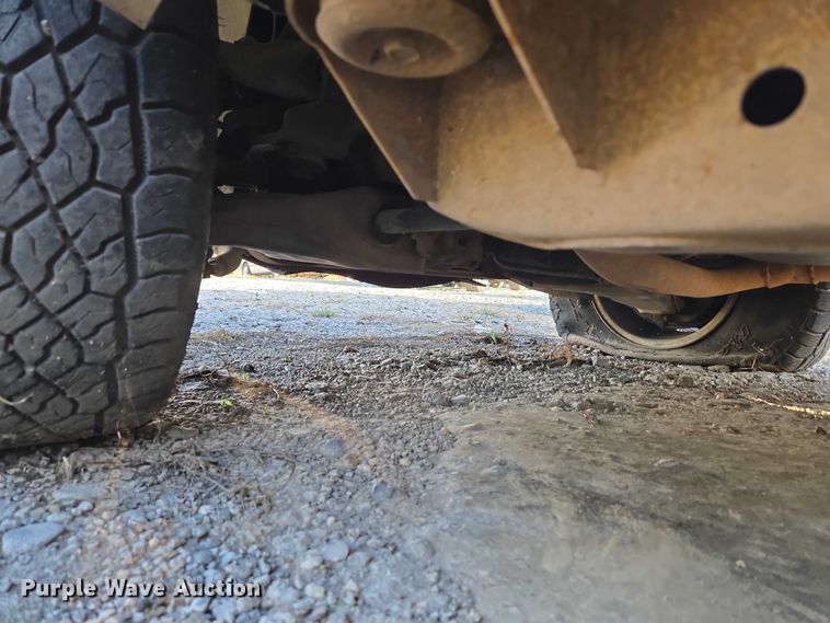 image for item EU5105 2004 Chevrolet Blazer SUV