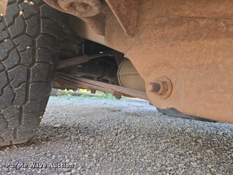 image for item EU5105 2004 Chevrolet Blazer SUV