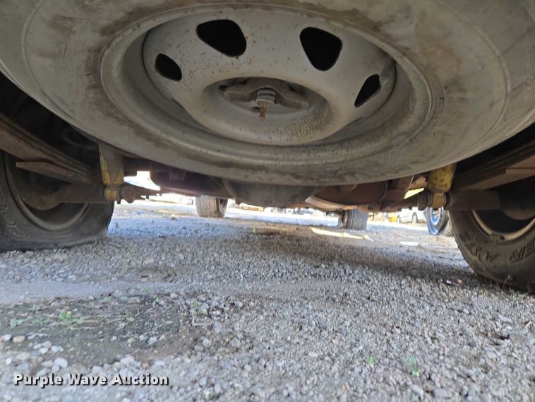 image for item EU5105 2004 Chevrolet Blazer SUV