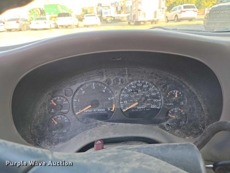 image for item EU5105 2004 Chevrolet Blazer SUV