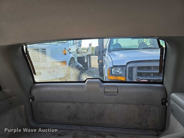 image for item EU5105 2004 Chevrolet Blazer SUV