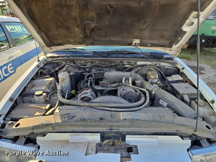 image for item EU5105 2004 Chevrolet Blazer SUV