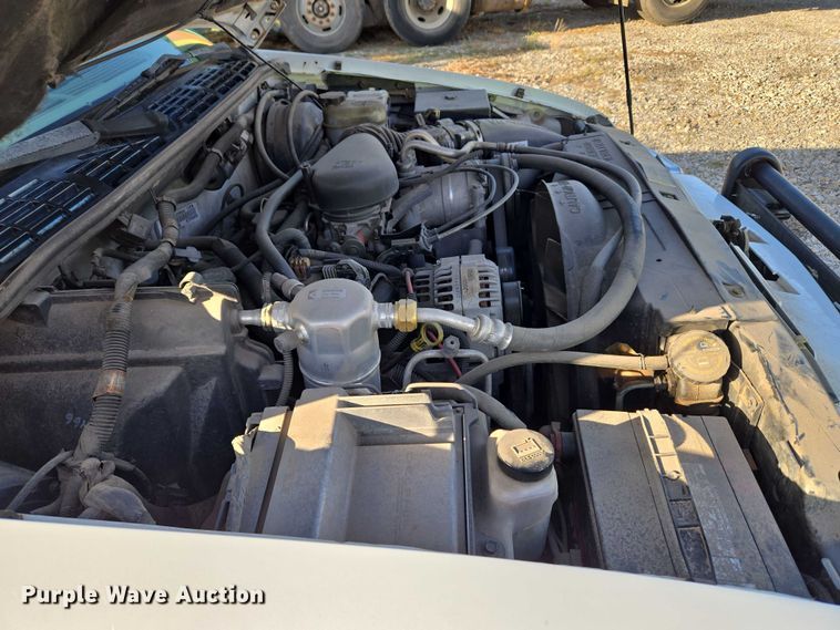 image for item EU5105 2004 Chevrolet Blazer SUV