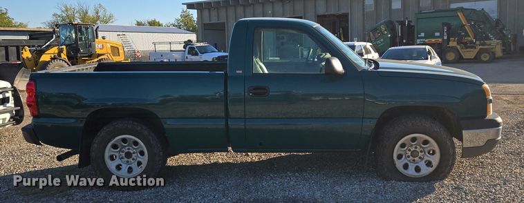 image for item EU5106 2005 Chevrolet Silverado 1500 pickup truck