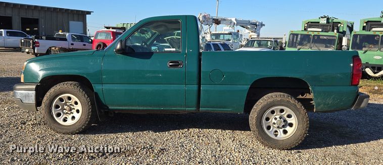 image for item EU5106 2005 Chevrolet Silverado 1500 pickup truck