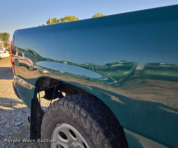 image for item EU5106 2005 Chevrolet Silverado 1500 pickup truck