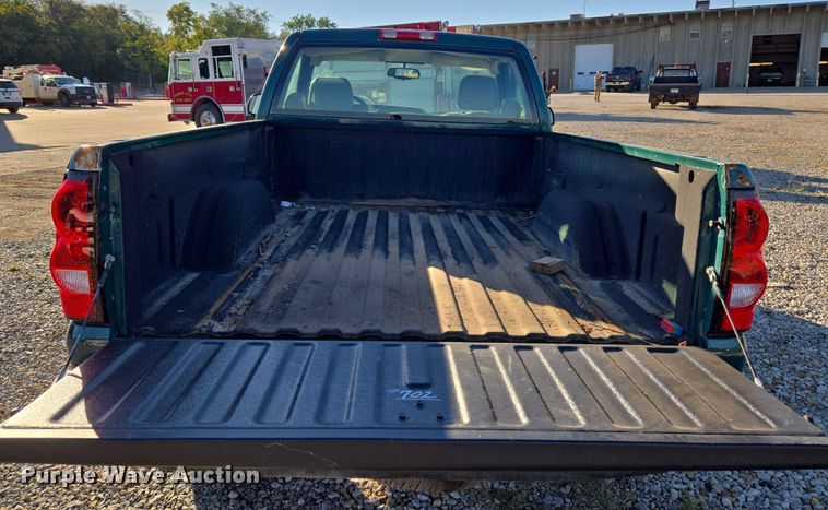 image for item EU5106 2005 Chevrolet Silverado 1500 pickup truck