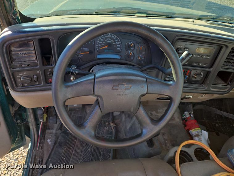 image for item EU5106 2005 Chevrolet Silverado 1500 pickup truck