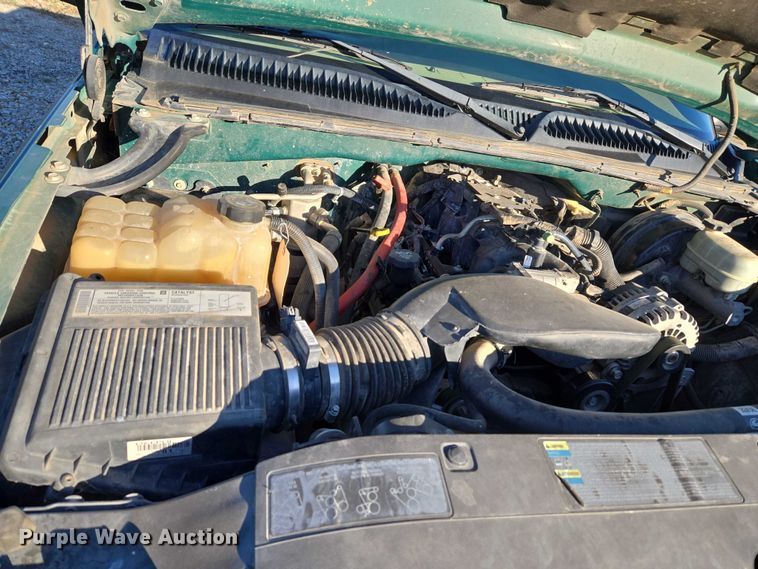 image for item EU5106 2005 Chevrolet Silverado 1500 pickup truck