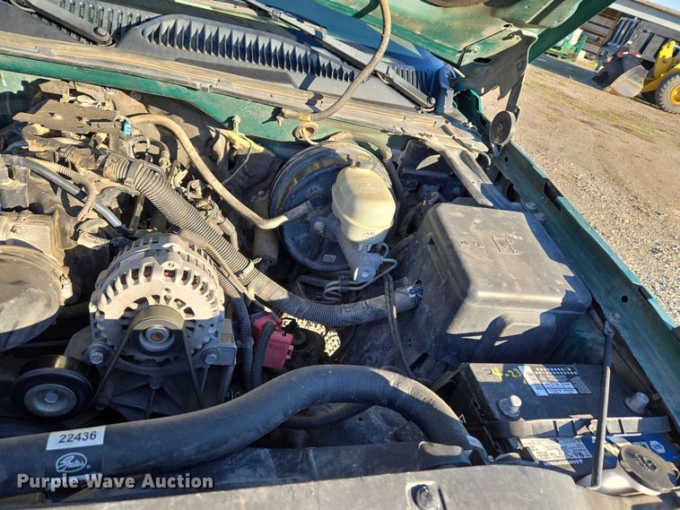 image for item EU5106 2005 Chevrolet Silverado 1500 pickup truck