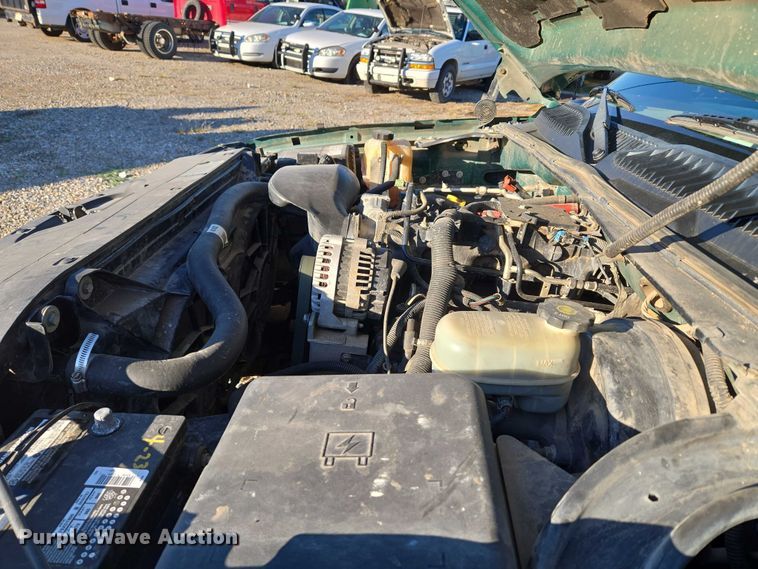 image for item EU5106 2005 Chevrolet Silverado 1500 pickup truck