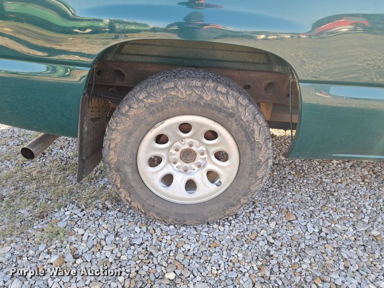 image for item EU5106 2005 Chevrolet Silverado 1500 pickup truck