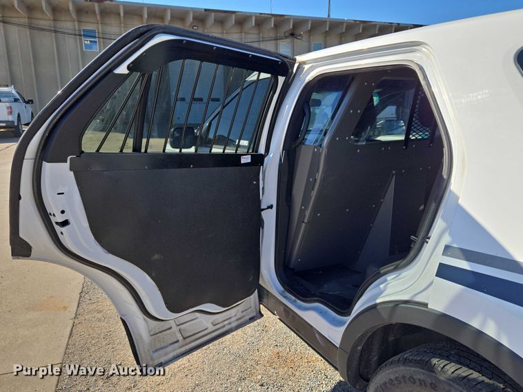 image for item EU5108 2016 Ford Explorer Police Interceptor SUV