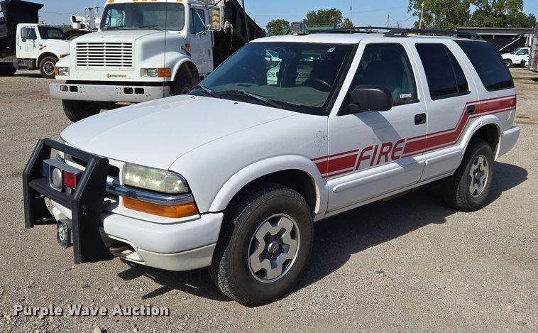 image for item EU5110 2004 Chevrolet Blazer SUV