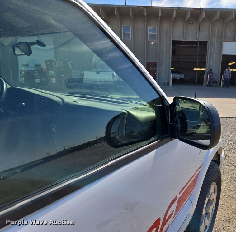 image for item EU5110 2004 Chevrolet Blazer SUV