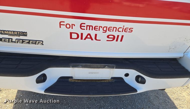 image for item EU5110 2004 Chevrolet Blazer SUV