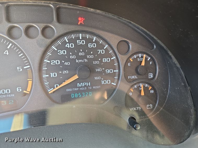 image for item EU5110 2004 Chevrolet Blazer SUV