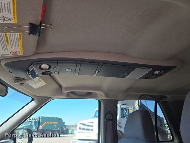 image for item EU5110 2004 Chevrolet Blazer SUV