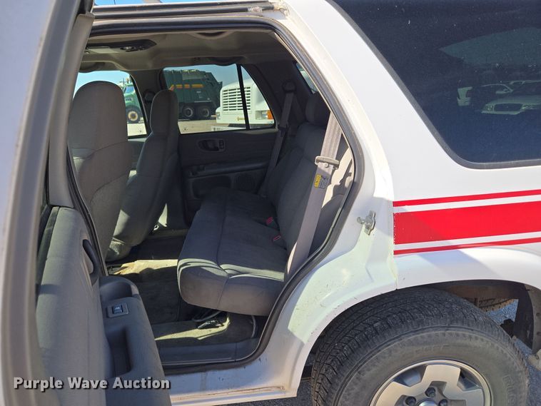 image for item EU5110 2004 Chevrolet Blazer SUV