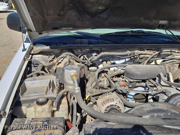 image for item EU5110 2004 Chevrolet Blazer SUV