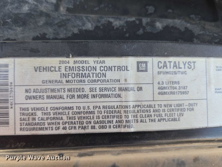 image for item EU5110 2004 Chevrolet Blazer SUV