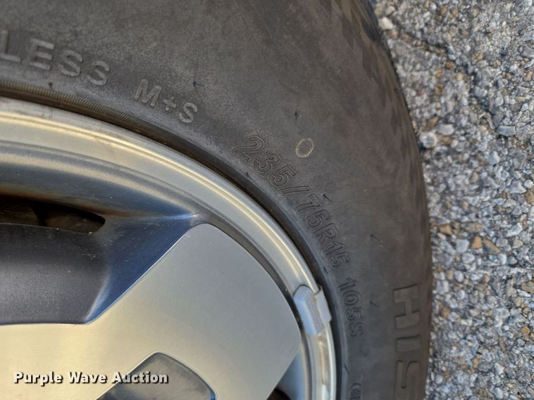 image for item EU5110 2004 Chevrolet Blazer SUV