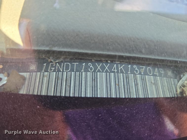 image for item EU5110 2004 Chevrolet Blazer SUV