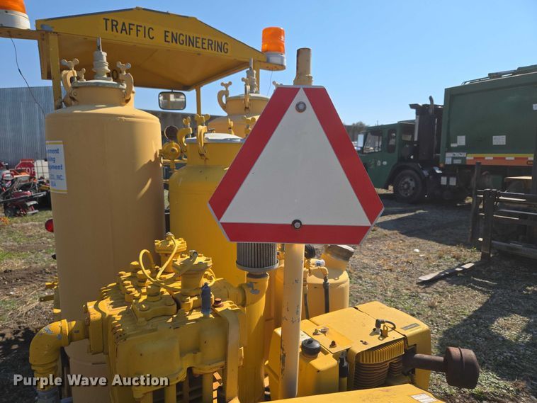 image for item EU5116 Kelly-Creswell WV50 paint striping machine