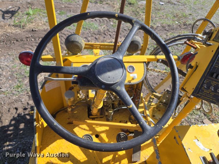 image for item EU5116 Kelly-Creswell WV50 paint striping machine