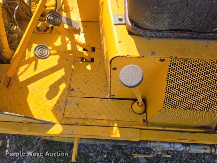 image for item EU5116 Kelly-Creswell WV50 paint striping machine