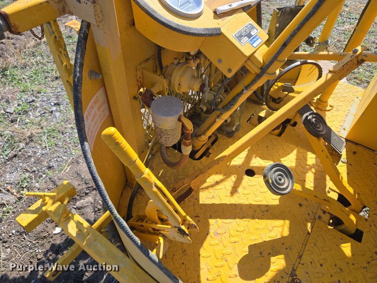 image for item EU5116 Kelly-Creswell WV50 paint striping machine