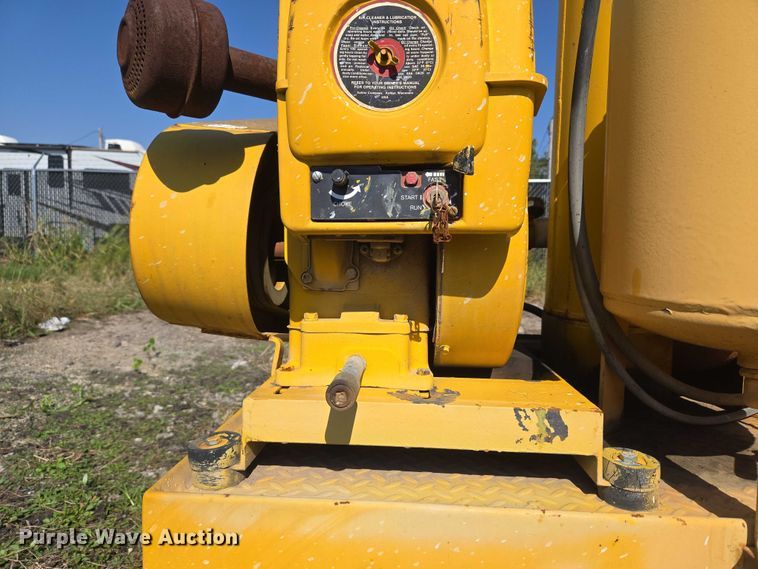 image for item EU5116 Kelly-Creswell WV50 paint striping machine