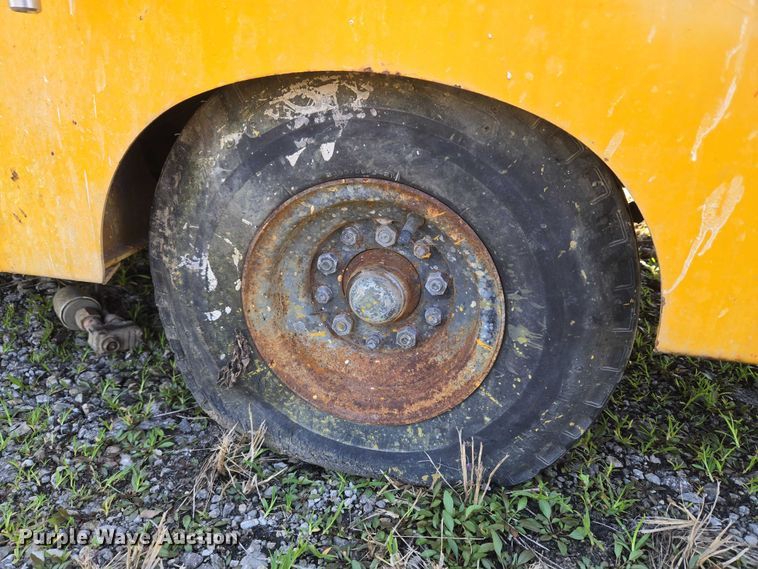 image for item EU5116 Kelly-Creswell WV50 paint striping machine