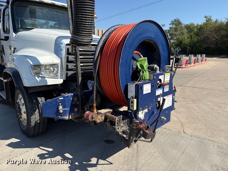 image for item EU5117 2015 Freightliner 114SD sewer jetter truck