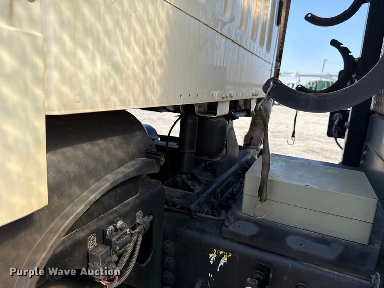 image for item EU5117 2015 Freightliner 114SD sewer jetter truck