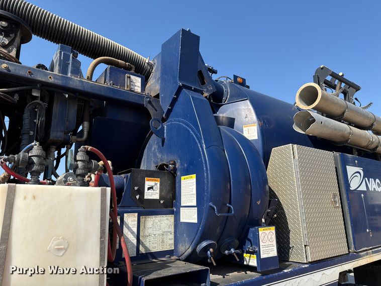 image for item EU5117 2015 Freightliner 114SD sewer jetter truck