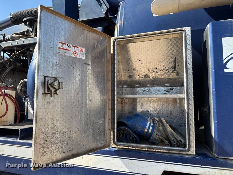 image for item EU5117 2015 Freightliner 114SD sewer jetter truck