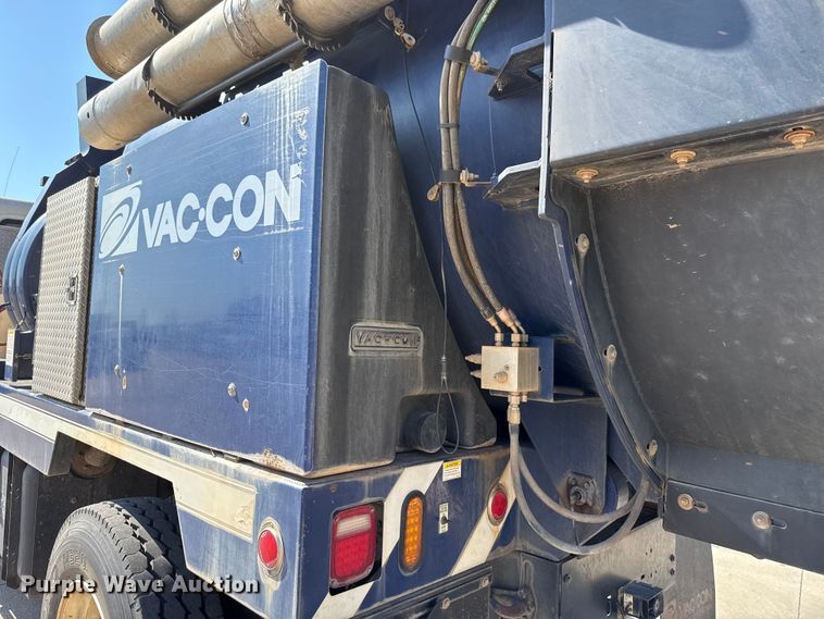 image for item EU5117 2015 Freightliner 114SD sewer jetter truck