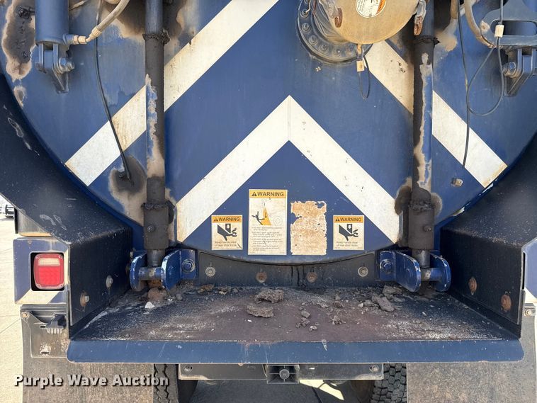 image for item EU5117 2015 Freightliner 114SD sewer jetter truck