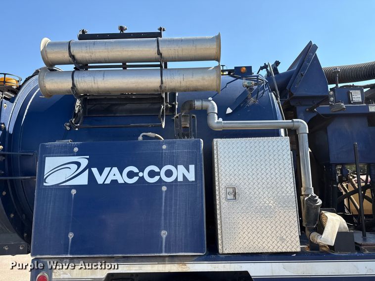 image for item EU5117 2015 Freightliner 114SD sewer jetter truck