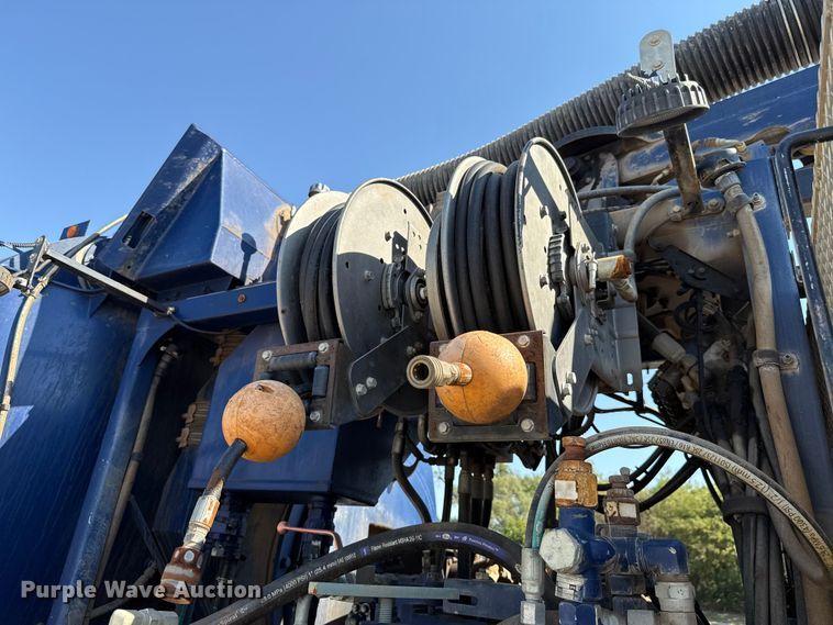 image for item EU5117 2015 Freightliner 114SD sewer jetter truck