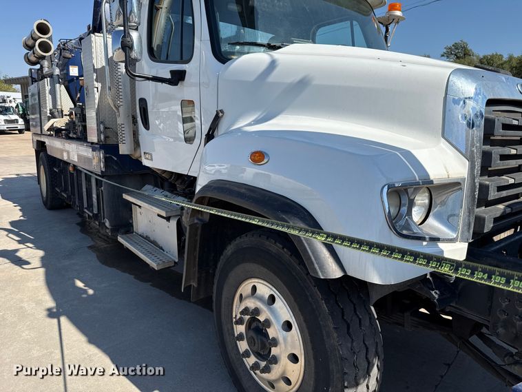 image for item EU5117 2015 Freightliner 114SD sewer jetter truck