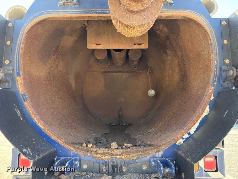 image for item EU5117 2015 Freightliner 114SD sewer jetter truck