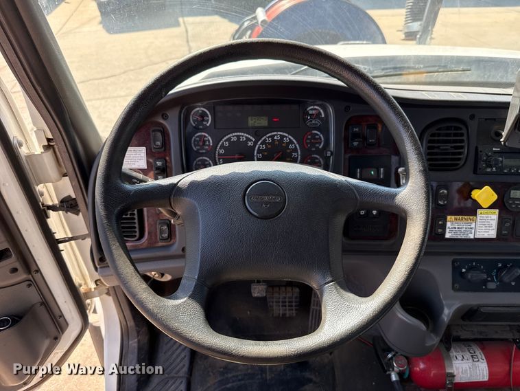 image for item EU5117 2015 Freightliner 114SD sewer jetter truck